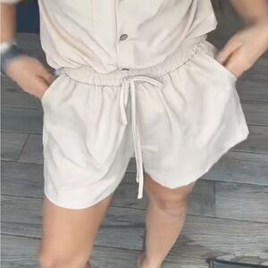 Women's Cream Shorts